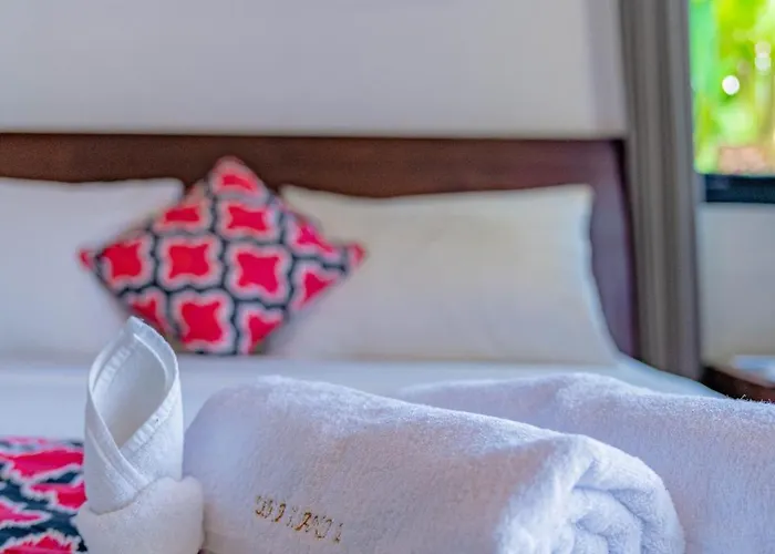 Uma Grant 1br, Pool, & Free Wi-fi فيلة *